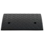 gumi rámpa járdaszegély mellé 50 x 32,5 x 14 cm