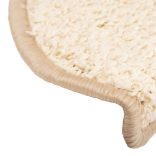 10 db krémszínű, félkör alakú lépcsőszőnyegek, nagy méretben, 65 x 21 x 4 cm