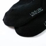 Fekete gyerekharisnya 126