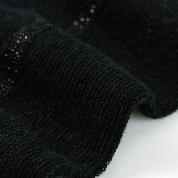 Fekete gyerekharisnya 126