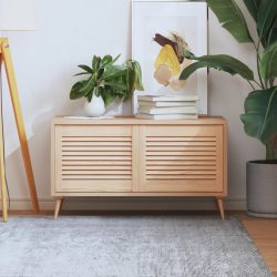   2 db tömör fenyőfa lamellás szekrényajtó 39,5 x 49,4 cm