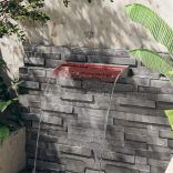 rozsdamentes acél vízeséskifolyó RGB LED-ekkel 60 cm