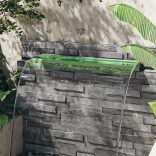 rozsdamentes acél vízeséskifolyó RGB LED-ekkel 108 cm