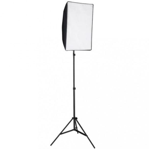 fotóstúdió-felszerelés hátterekkel és softbox lámpával