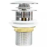 fehér szerelt fa fürdőszobai bútorszett