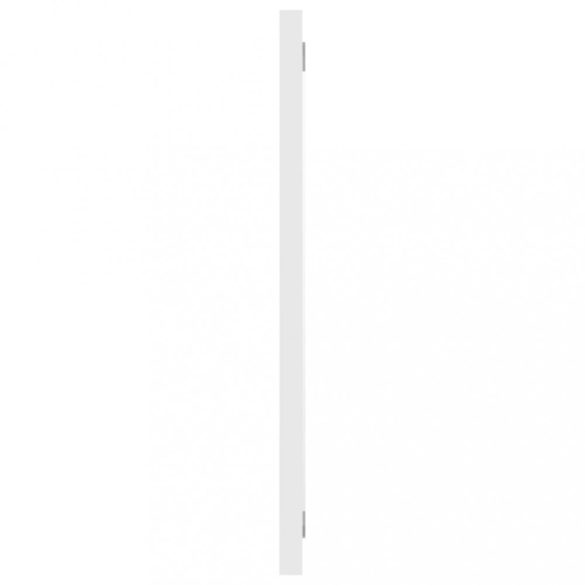 fehér szerelt fa fürdőszobai bútorszett