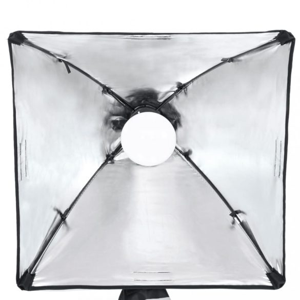 fotóstúdió-felszerelés lámpákkal és háttérrel