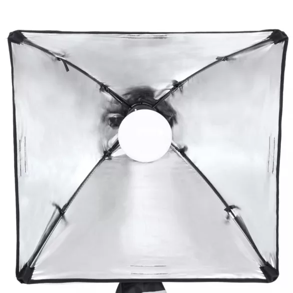 fotóstúdió-felszerelés lámpákkal, háttérrel és reflektorral