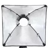 fotóstúdió-felszerelés lámpákkal, háttérrel és reflektorral