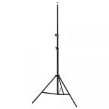 fotóstúdiószett lámpákkal, háttérrel és reflektorral