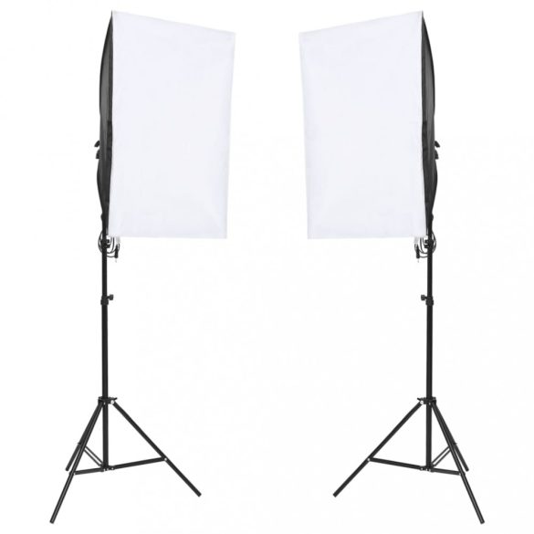 fotóstúdió-felszerelés lámpákkal és háttérrel