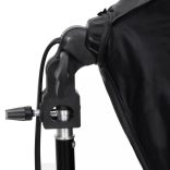 fotóstúdió-felszerelés lámpákkal, háttérrel és reflektorral