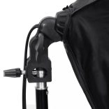 fotóstúdió-felszerelés lámpákkal, háttérrel és reflektorral