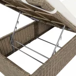 barna és krémfehér polyrattan napozóágy