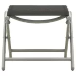 fekete és ezüst textilén és alumínium összecsukható lábtartó