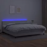 fehér műbőr rugós ágy matraccal és LED-del 200x200 cm