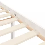 fehér tömör fa ágy időseknek fejtámlával 200x200 cm