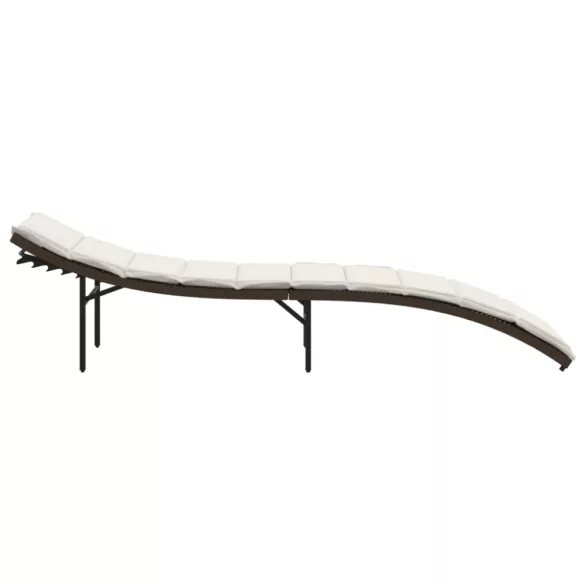 2 db barna polyrattan napozóágy párnával