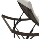 2 db barna polyrattan napozóágy párnával