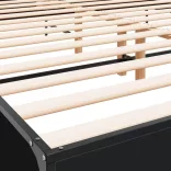 fekete szerelt fa és fém ágykeret 200 x 200 cm