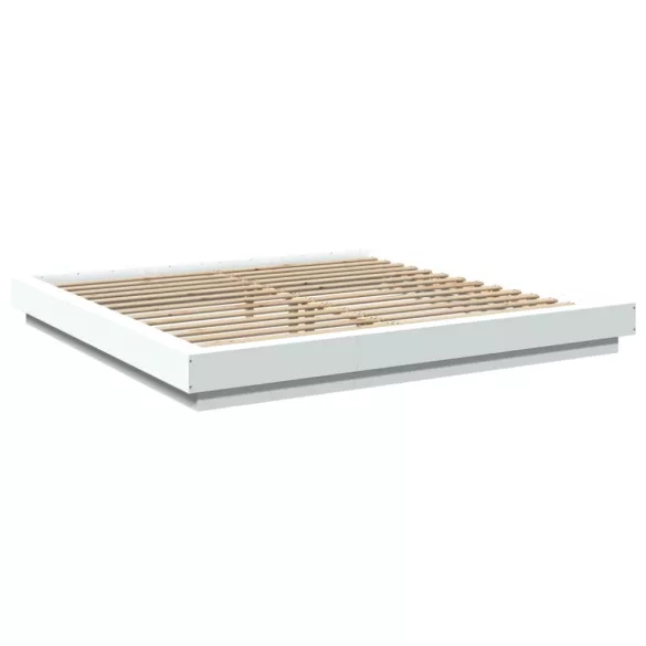 fehér szerelt fa ágykeret LED-del 200 x 200 cm