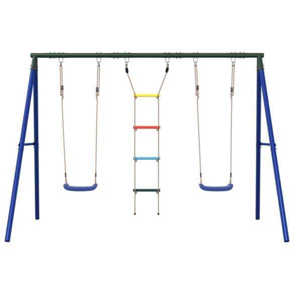 kültéri hintaszett hintákkal és létrával