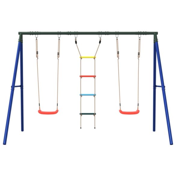 kültéri hintaszett hintákkal és létrával