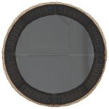 félkör alakú bézs polirattan kerti kanapé asztallal és párnával