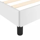 fehér ágykeret fejtámlával matrac nélkül 200x200 cm