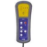 fekete szövet dönthető masszázsfotel lábtartóval