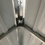 zöld kerti fészer meghosszabbított tetővel 277x107x181 cm