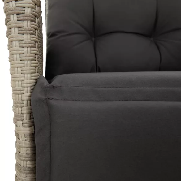 világosszürke polyrattan dönthető kerti szék lábtartóval