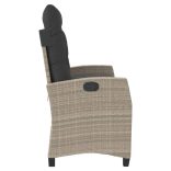 világosszürke polyrattan dönthető kerti pad párnával