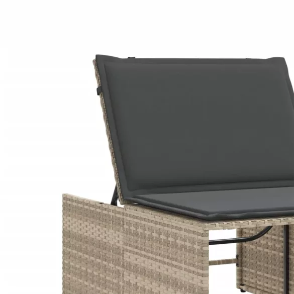 2 db világosszürke polyrattan napozóágy asztallal