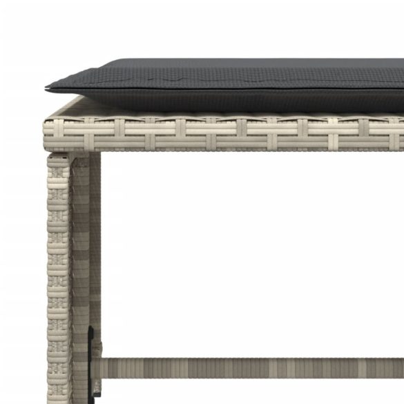 világosszürke polyrattan kerti szék lábtartóval