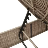 bézs polyrattan napozóágy párnával