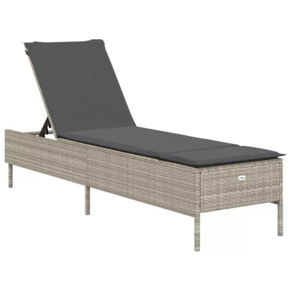 világosszürke polyrattan napozóágy párnával