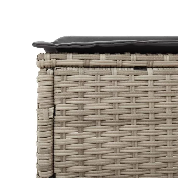 világosszürke polyrattan napozóágy párnával