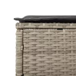 világosszürke polyrattan napozóágy asztallal és párnával