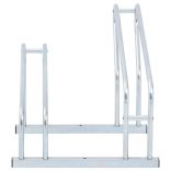 padlón álló horganyzott acél kerékpártartó 2 kerékpárhoz