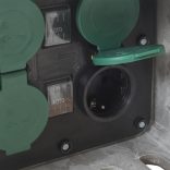 kőhatású szürke 4 utas kültéri tüskés konnektor fényérzékelővel