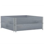 2 db szürke tömör fenyőfa raklapmagasító 100 x 100 cm