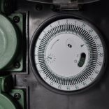 műkő kerti aljzat időzítővel