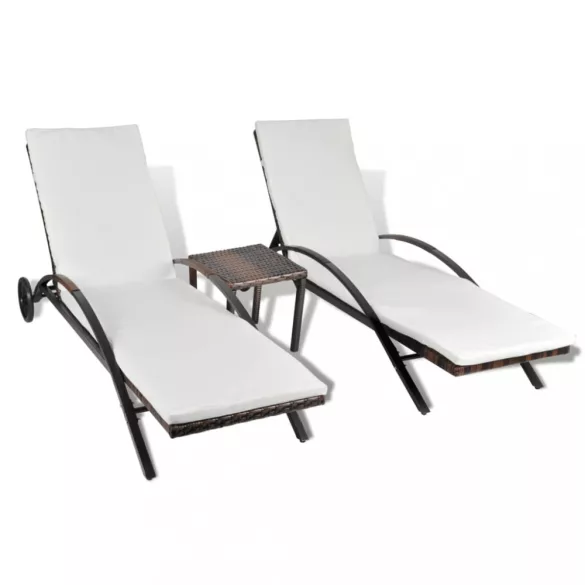 barna polyrattan napozóágyak asztallal