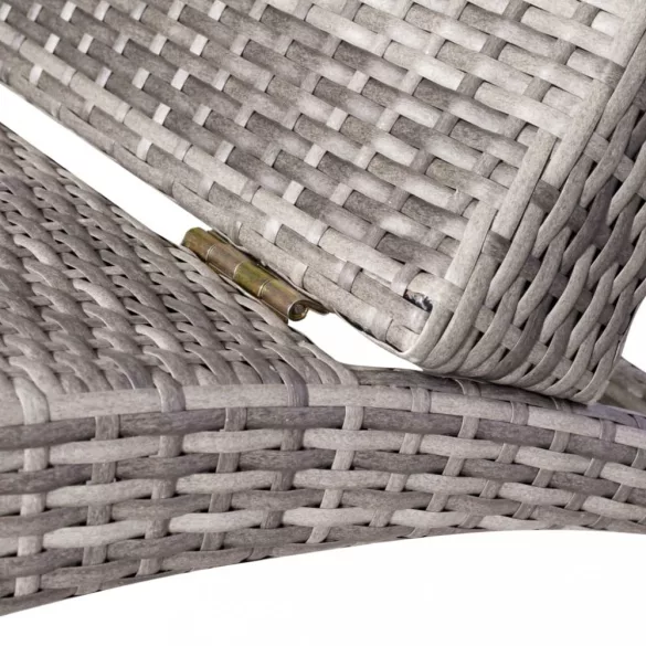 szürke összecsukható polyrattan napozóágy párnával