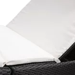 fekete polyrattan napozóágy párnával