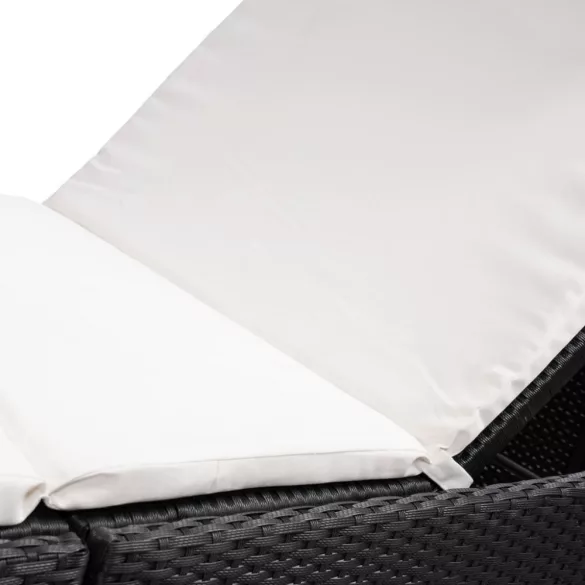 fekete polyrattan napozóágy párnával
