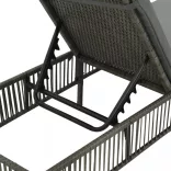 szürke polyrattan napozóágy párnával