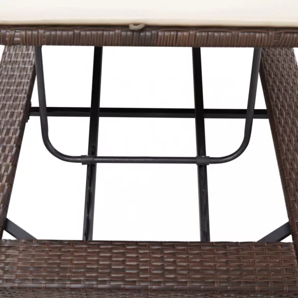barna polyrattan napozóágy párnával