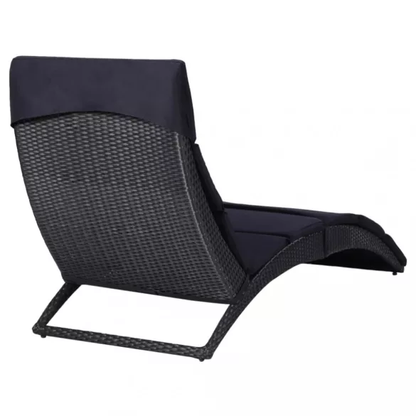 fekete polyrattan napozóágy párnával